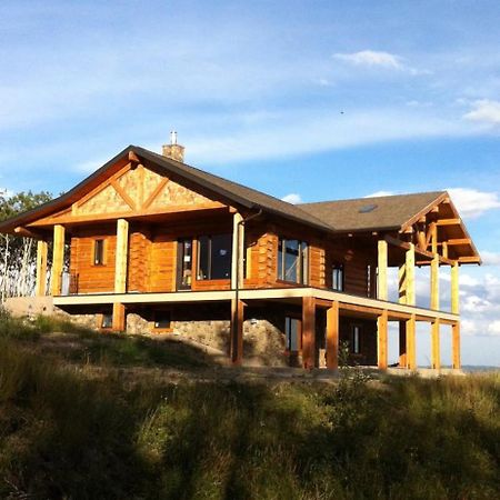 Heart West Haven Priddis Exterior foto